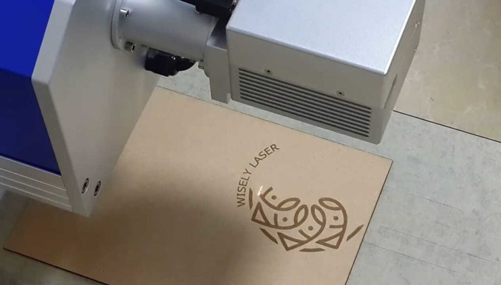 gravure laser sur bois